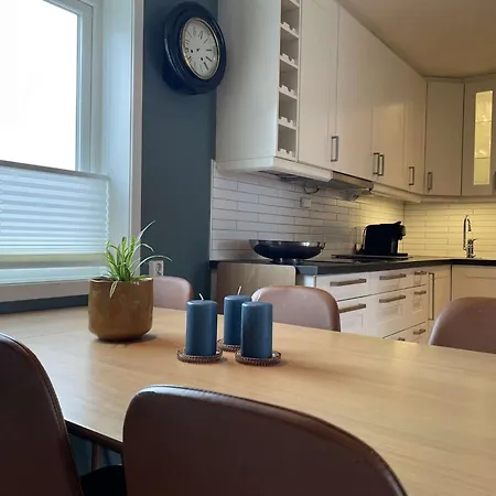 Moderne Rekkehus, God Standard. Feriehus