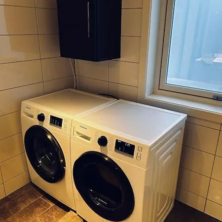 Moderne Rekkehus, God Standard. Vakantiehuis *